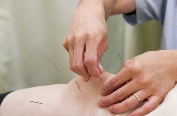 鍼灸施術　2か所