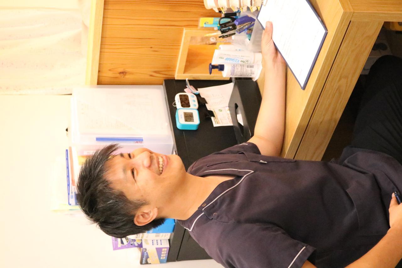 山本　健一