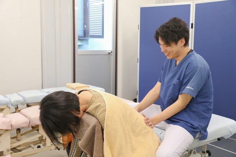 骨盤矯正｜姿勢・身体のバランスが気になる方【初回】