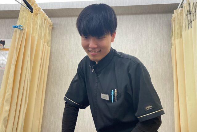 中村　文哉
